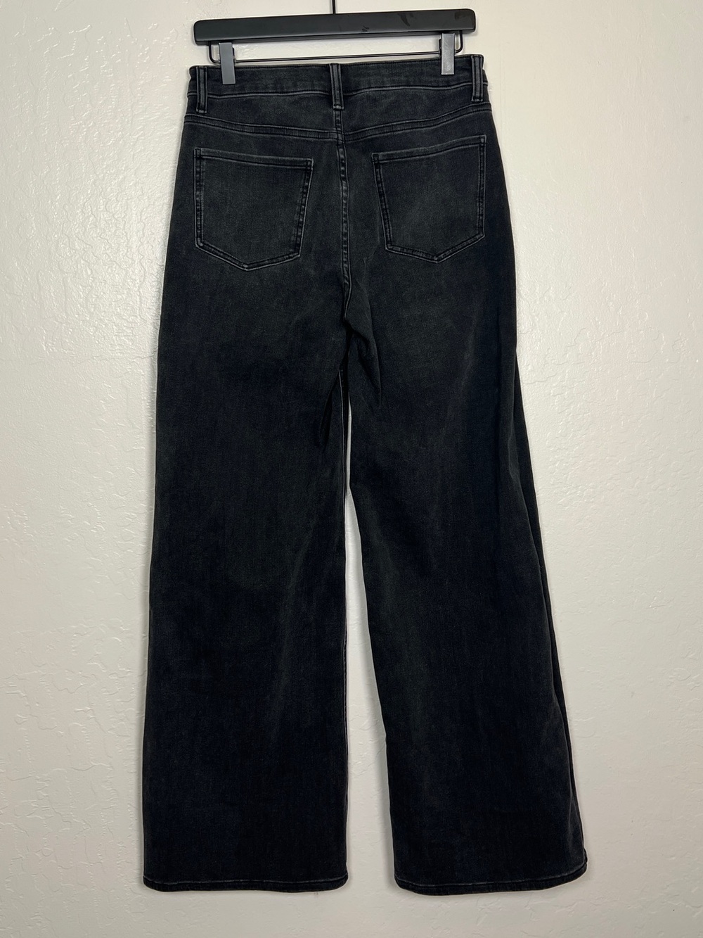 QUINCE Women’s Size 29 X 32 Faded Black Bella Stretch Wide Leg Jeans - Picture 3 of 16